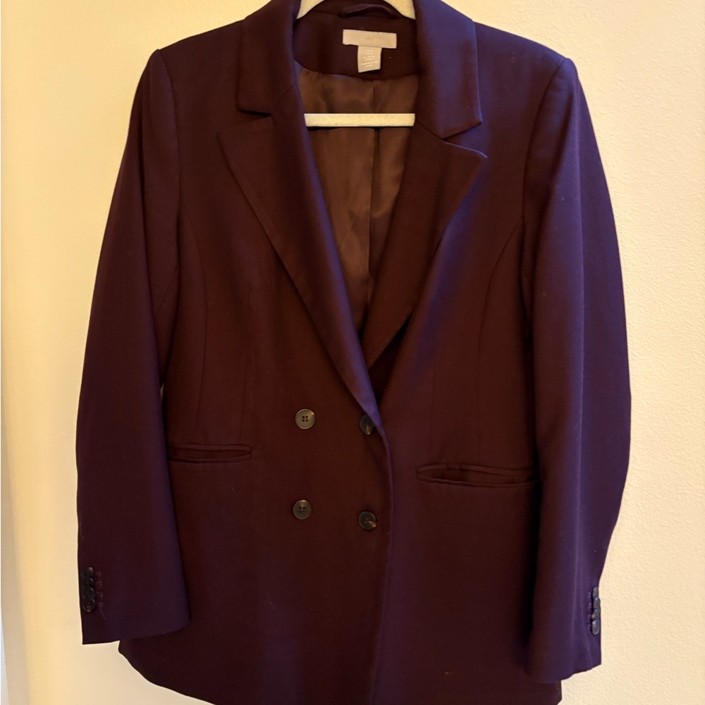 HM size M Women's Maroon Blazer